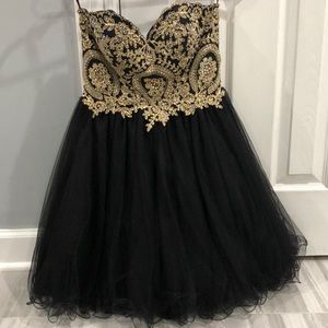 Prom/homecoming dress